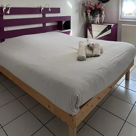 Sabot De Venus Yourhosthelper * Annecy